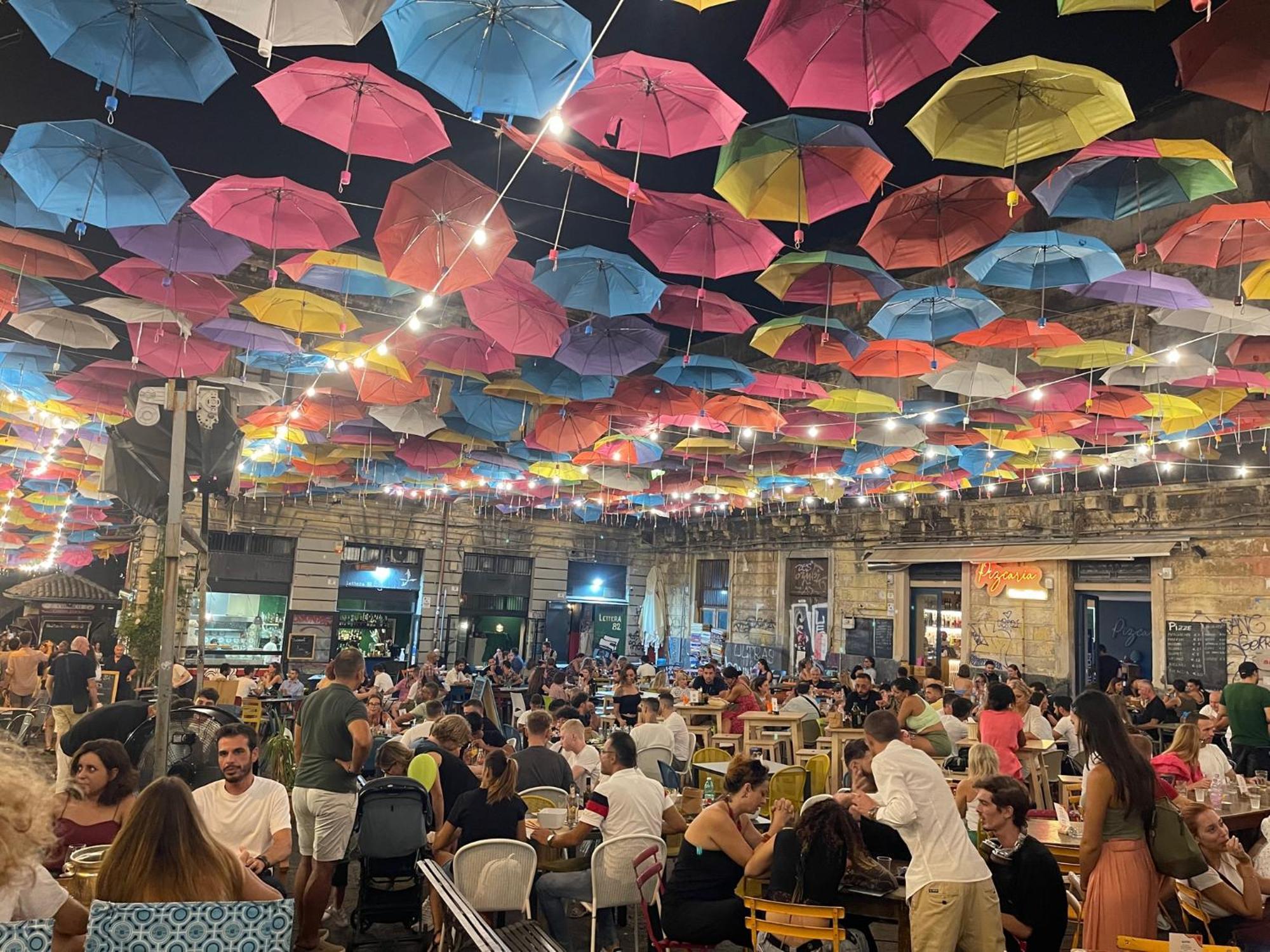 Guest House "Le Sciare" - Centro Storico كاتانيا المظهر الخارجي الصورة
